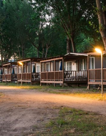 lieu de vacances dans l'Oise près de Compiègne et Soissons en fôret. Prestations de massages pour Camping haut de gamme, gîtes et chambres d'hôtes.